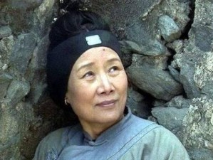 以花与剑同行（打破传闻，一探究竟！以花与剑同行的真相揭秘）