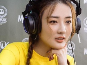《甜蜜圣诞恋歌——女神小姐的出装攻略》（用精致时尚点亮圣诞夜，女神小姐魅力无限）