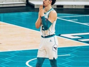 《夏洛特高手出装攻略——最强战斗装备全解析》（解读夏洛特高手的装备搭配技巧，带你成为顶尖战士）
