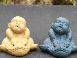 金蟾童子出装攻略（最新版本必看，玩转金蟾童子的必备装备搭配技巧）